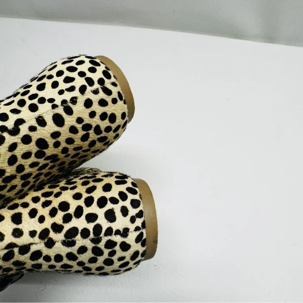 Simply Solie girls animal print flats boot size 1 NWOT